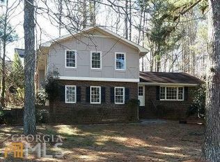 5812 Covered Wagon Trl, Lilburn, GA 30047