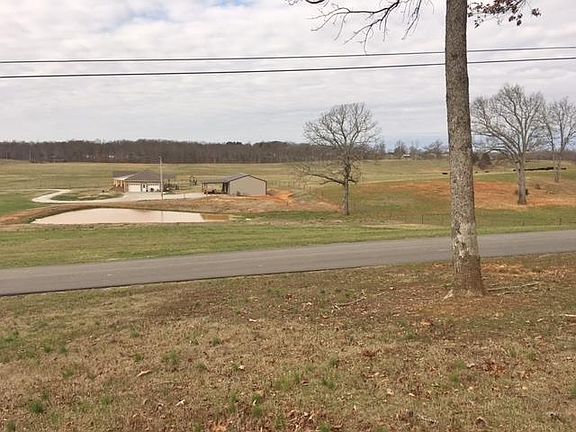 4th image of 76 Shaffie Ln