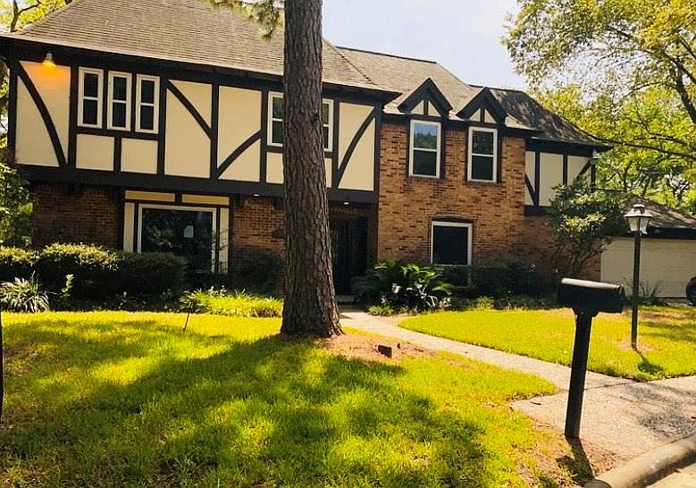 2nd image of 839 Thornvine Ln