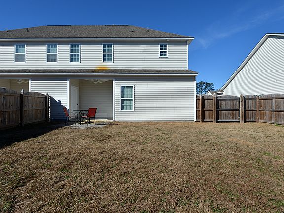3rd image of 2001 A Leighton Dr #A