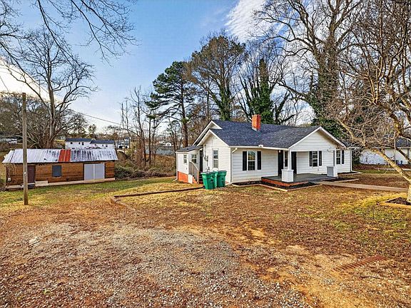 3rd image of 237 Old Converse Rd