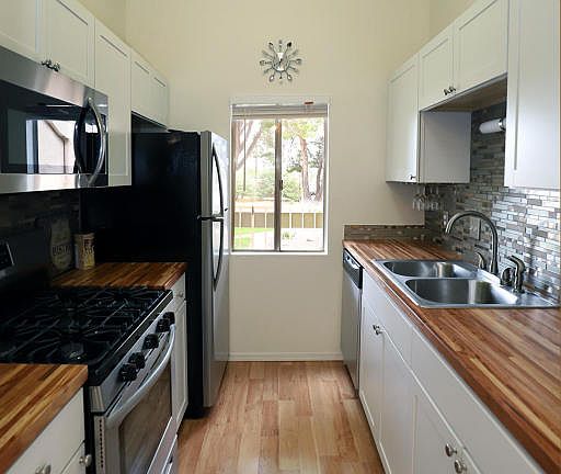 2nd image of 814 S Langley Ave Unit 204