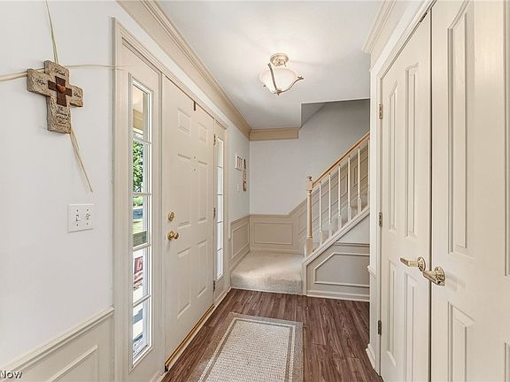 3rd image of 9187 Davis Way