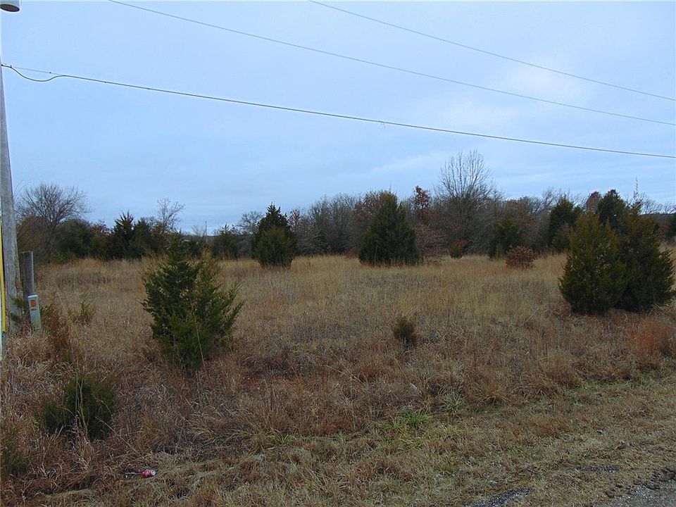 1st image of 5 Aspen Dr