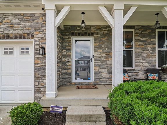 3rd image of 16491 Wheatley Ct
