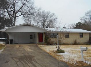 8004 McDaniel Dr, Little Rock, AR 72209