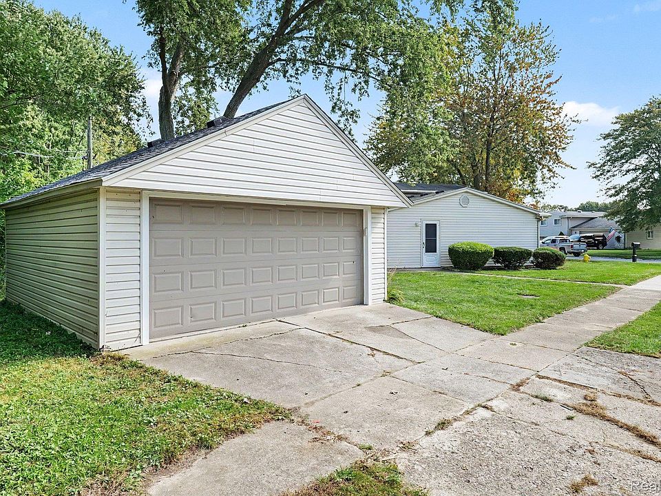 24615 Orchid St, photo 26