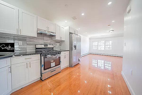 1st image of 119-40 165th St #3