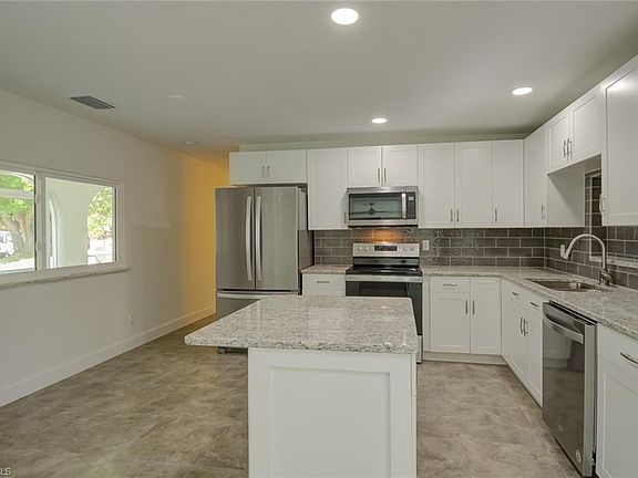5th image of 2404 Fisher Ct