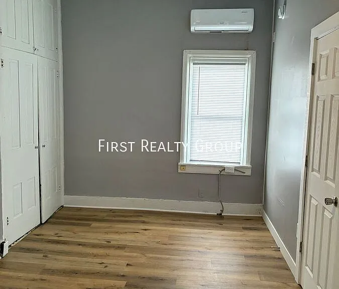 111 S Main St #4 — Photo 6