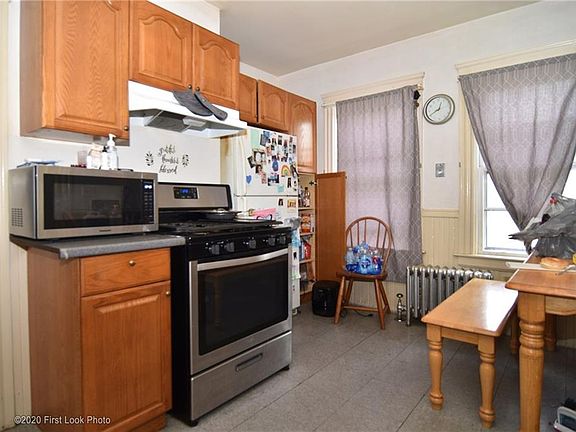 3rd image of 8-10 S Carpenter St