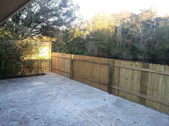 5th image of 11121 Shadybrook Dr