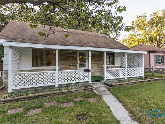 3rd image of 5039 Winona Dr