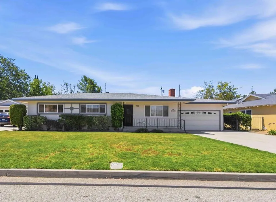 318 Carla Dr