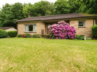 2760 Oakland Ave, Slatington, PA 18080