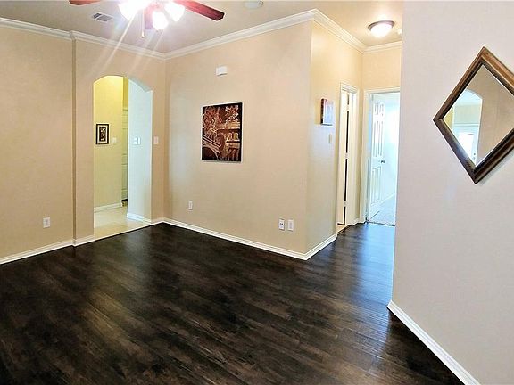 4th image of 10208 Waterbury Dr