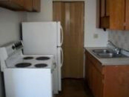 2nd image of 2212 Broadmoor Dr