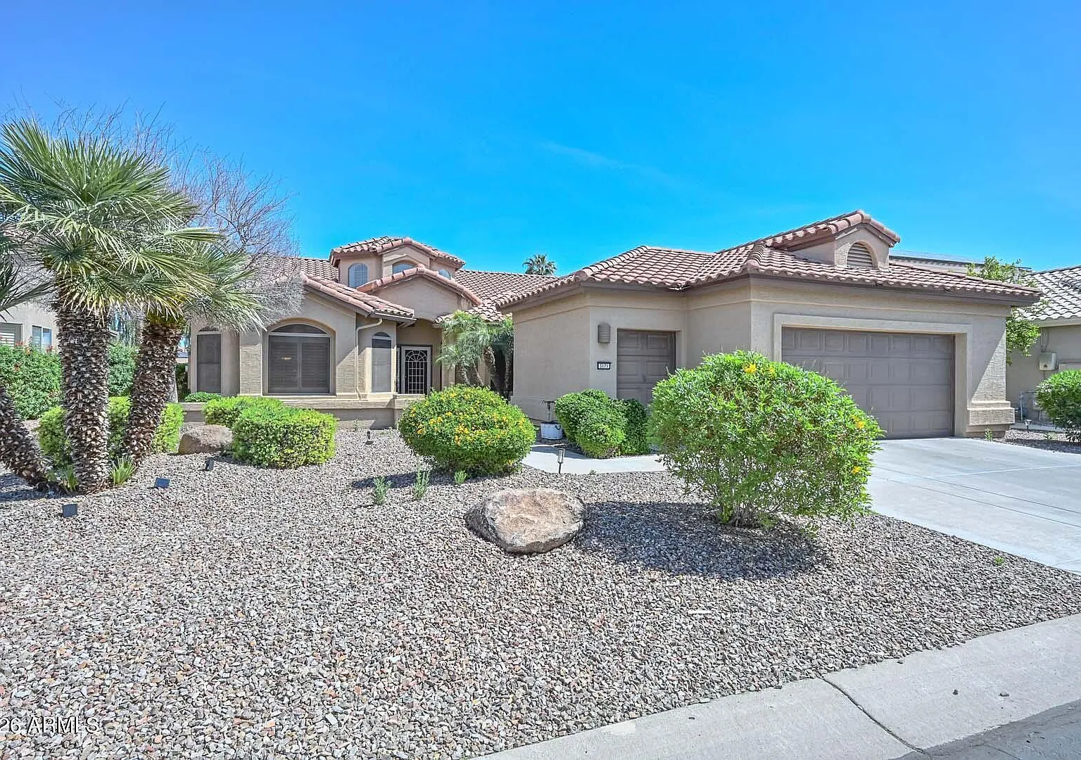 2 bed, 2.5 bath, 2724 sqft, $2,900 — Photo 2
