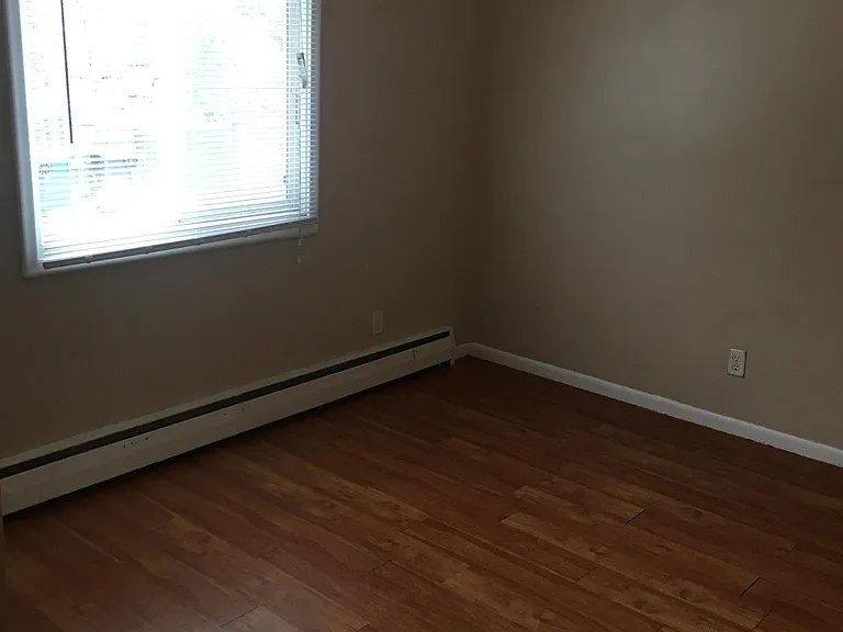 1338 7th St E #10 — Photo 4
