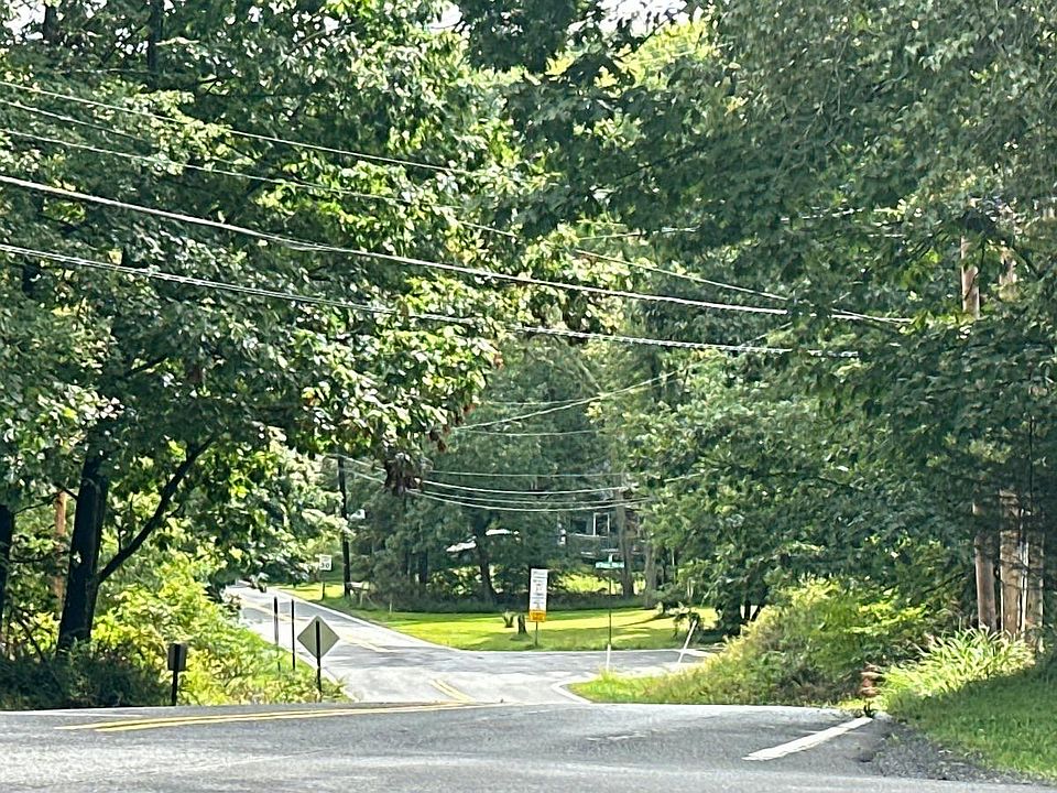 2nd image of 2247 Southport Dr