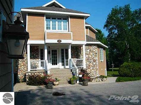 5th image of 561 S Lake Shore Dr