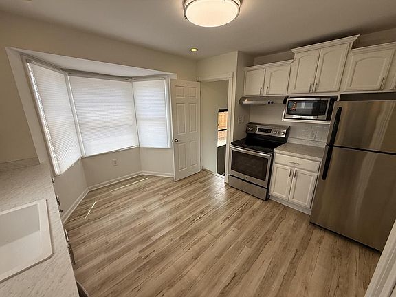 5th image of 2586 S 77th STREET