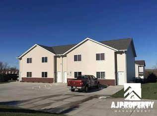 2800 E Madison St #4, Sioux Falls, SD 57103