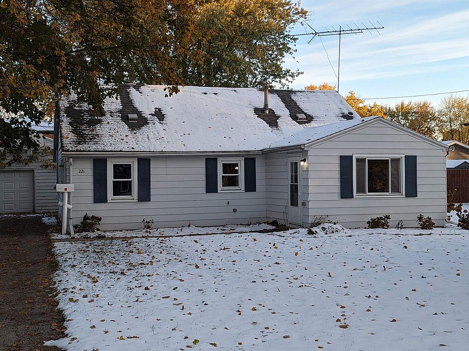 1st image of 221 Wright Ave