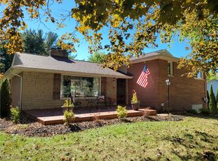 1402 Schneider St NW, North Canton, OH 44720