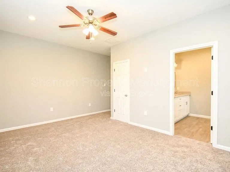 7941 Sparta St — Photo 24