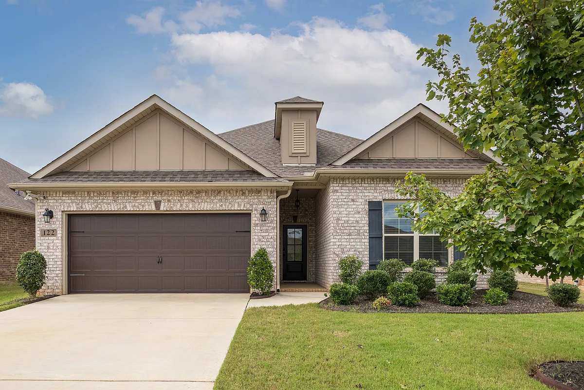Building Photo - 122 Princewater Dr