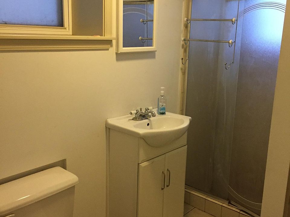 2nd image of 2735 W Fullerton Ave #1