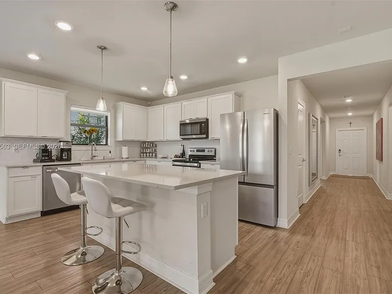 3141 Poinciana St — Photo 4