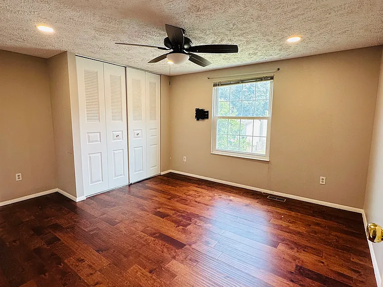 8201 Terra Grande Ave — Photo 7