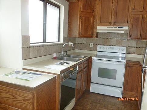 3rd image of 1973 Gulf Dr NE