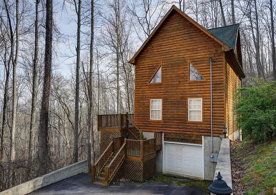 1st image of 283 Villas Dr