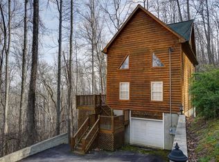 283 Villas Dr, Sylva, NC 28779
