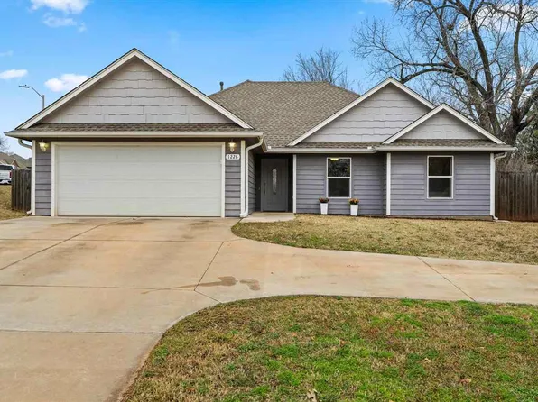 1228 E Virginia Ave, Stillwater, OK 74075