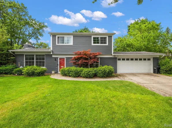524 S Cranbrook Cross Rd, Bloomfield Hills, MI 48301