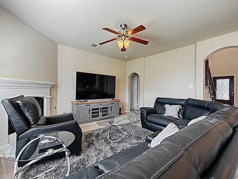 3522 Van Zandt Rd — Photo 6
