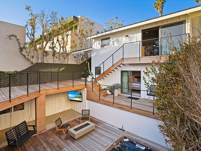 Multiple levels of open-air luxury.