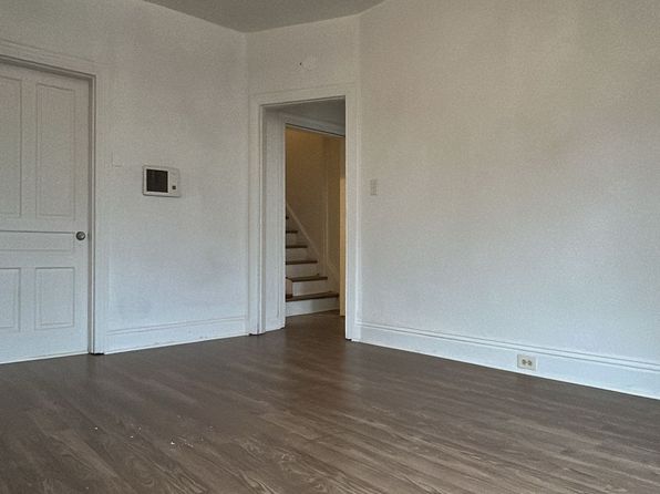 39 S Hartley St FLOOR 2
