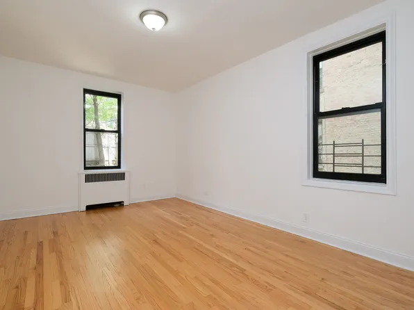 340 E Mosholu Parkway S image 7 of 10