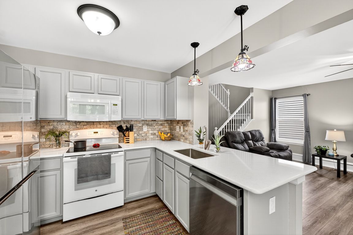 next background image