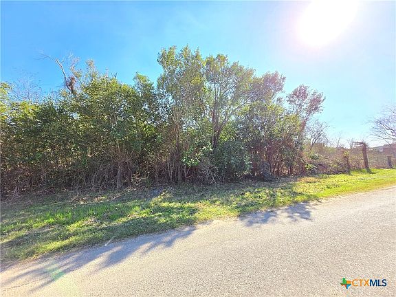 2nd image of 309 Mosier Dr