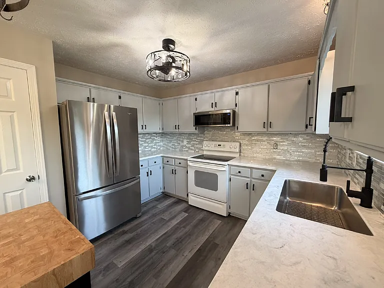 1306 Green Forest Dr — Photo 7