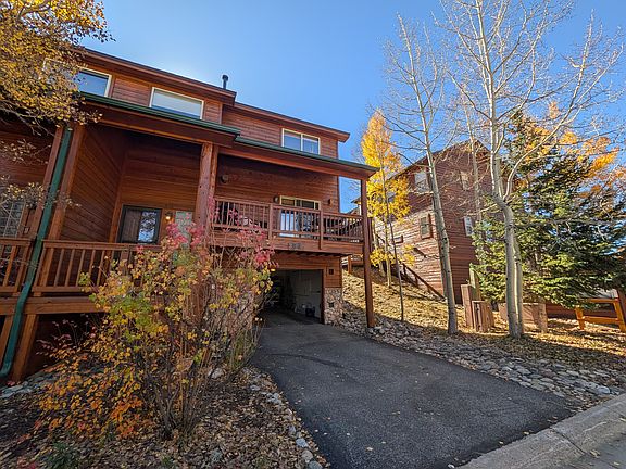 5th image of 94 Lookout Ridge Dr