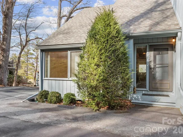 125 Townhouse Dr, Burnsville, NC 28714