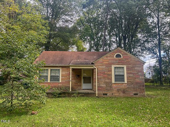 2nd image of 2214 Charlotte St