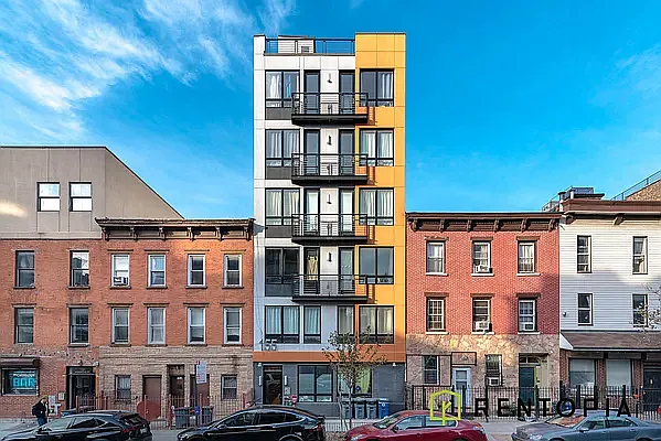 155 Meserole St #5C — Photo 8